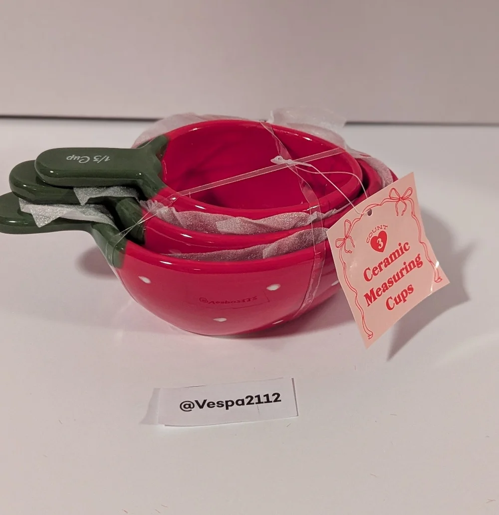 Target Bullseye Playground Summer Strawberry Measuring Cup 3 Pc Strawberries
